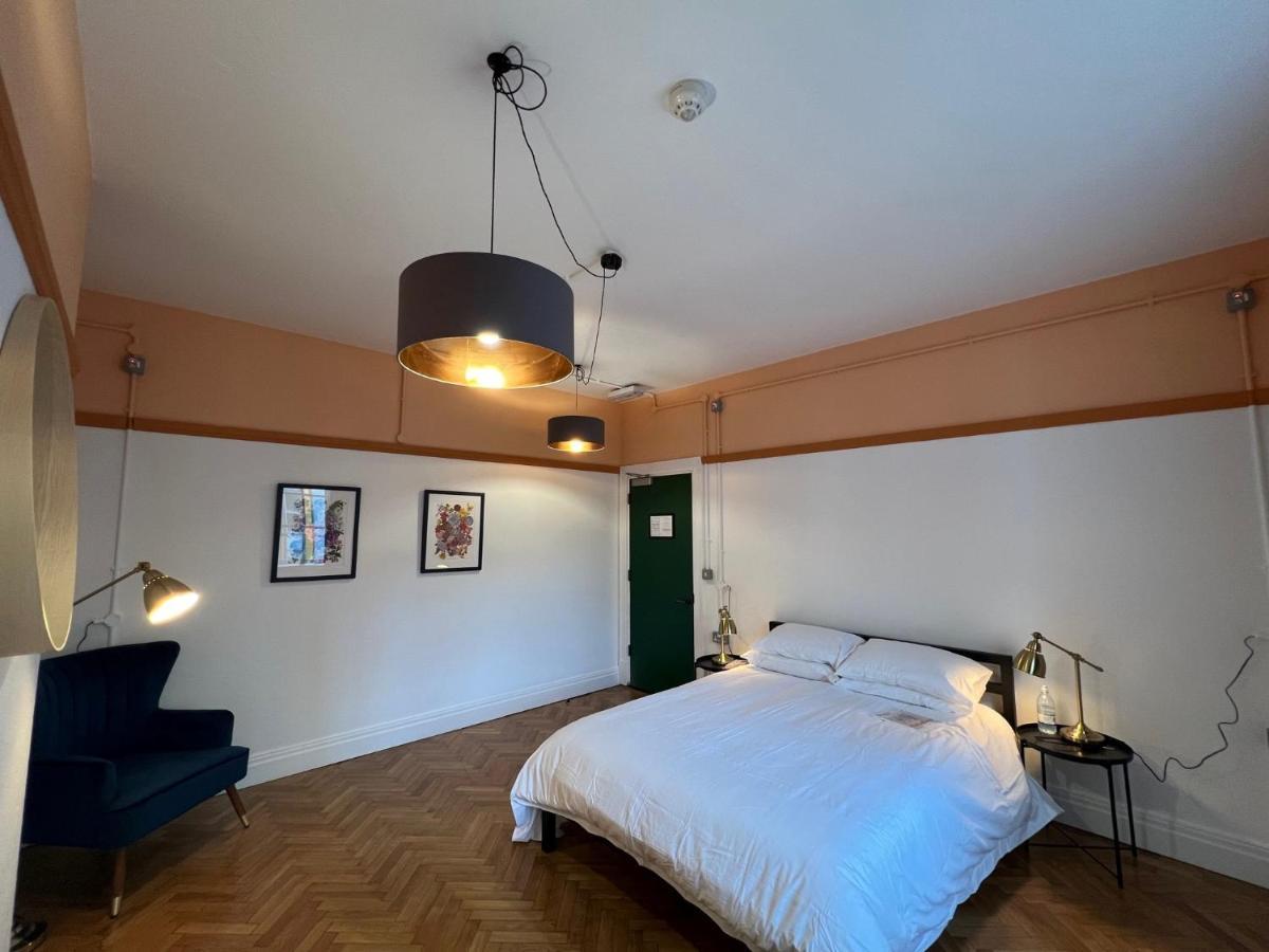 The Bristol Wing Hostel Eksteriør bilde