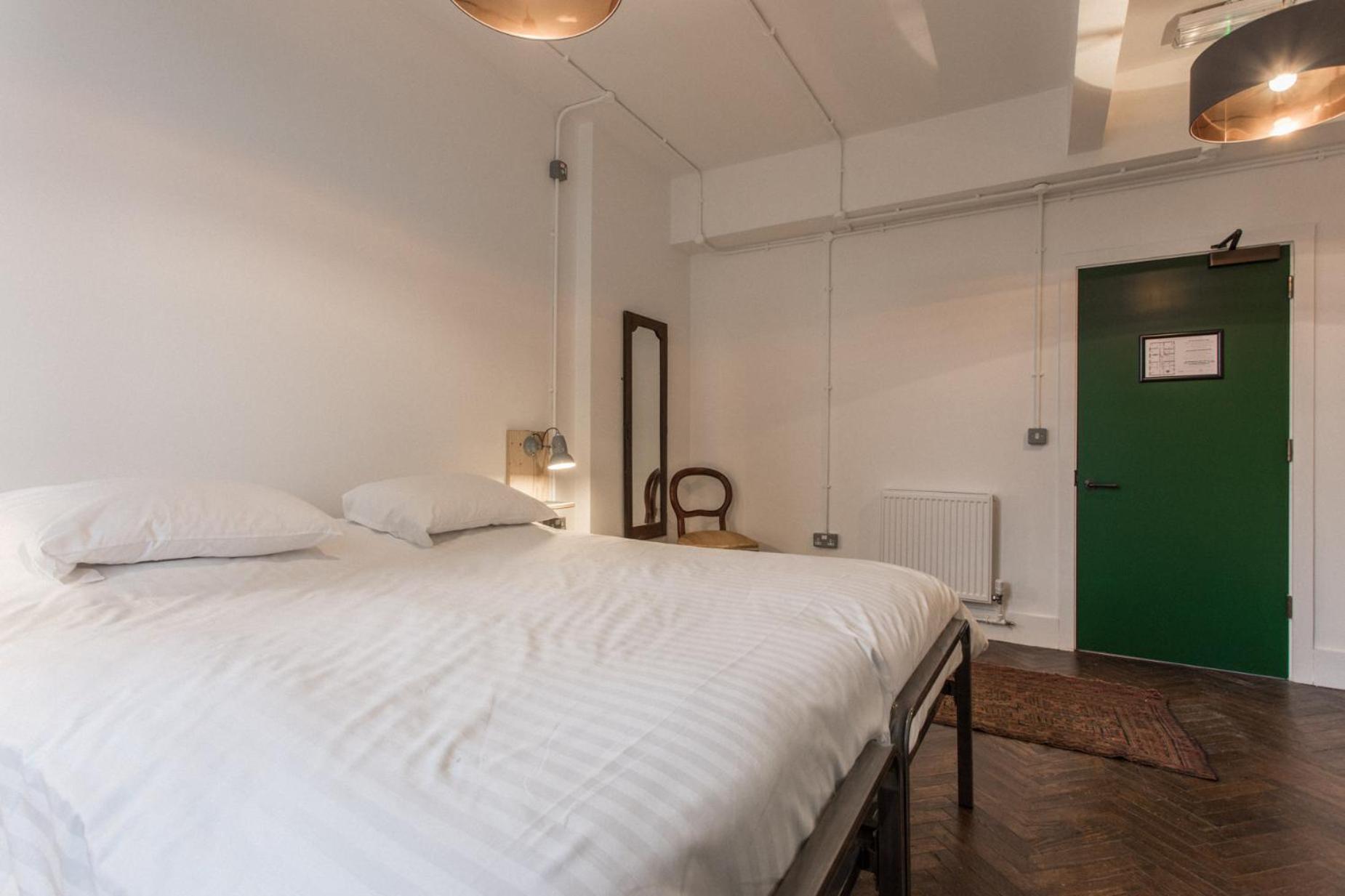 The Bristol Wing Hostel Eksteriør bilde